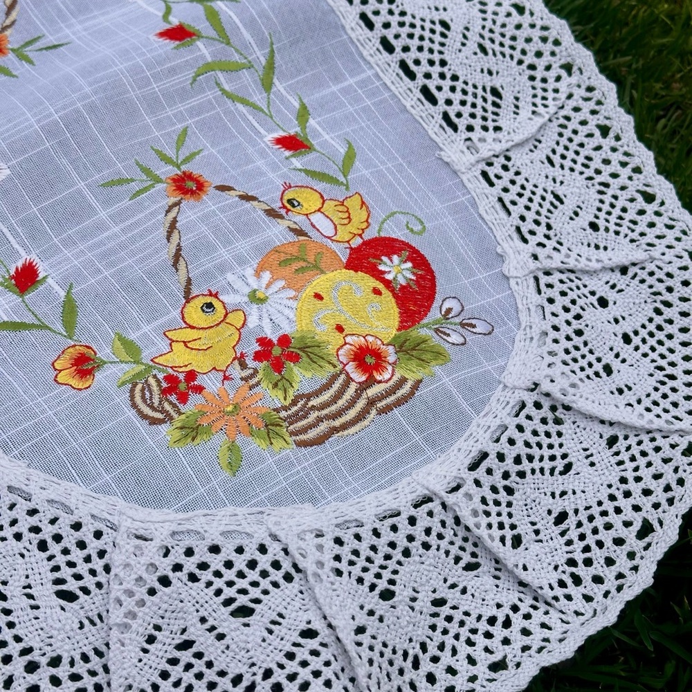 Ukrainian machine-embroidered Easter Basket Cover, Rushnyk Ukraine, US 45*60 cm - Picture 4 of 5